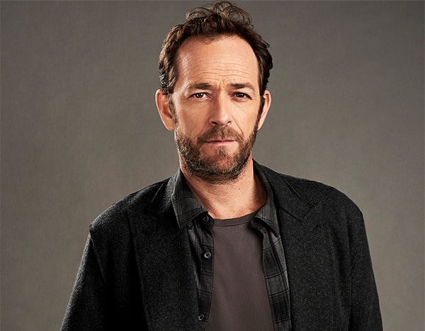 Luke Perry Dead At 52 After Suffering Stroke E News Canada
